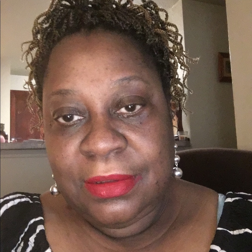 Meet your Posher, Annette